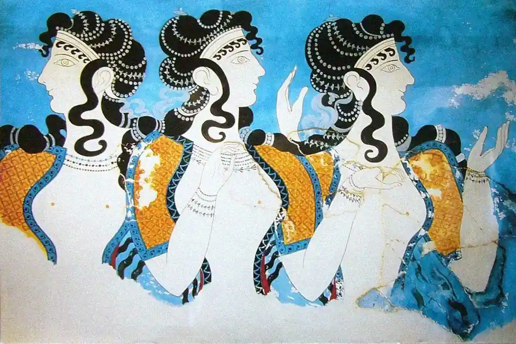 Bronze Age Women in Minoan Art